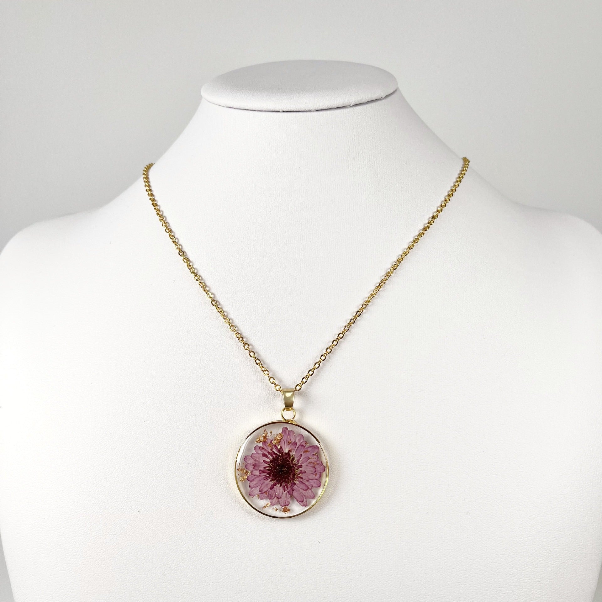 Wholesale 6pcs/pack Valentine's Day Gift Resin Dried Flower Necklace Creative Real Flower Fashion Pendant Pendant Jewelry Birthday Month Flower